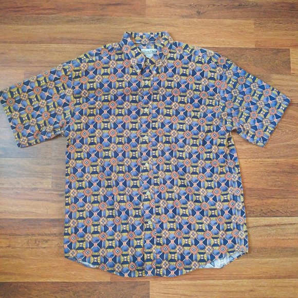 Abstract Geometric Pattern Shirt - Picture 2 of 4